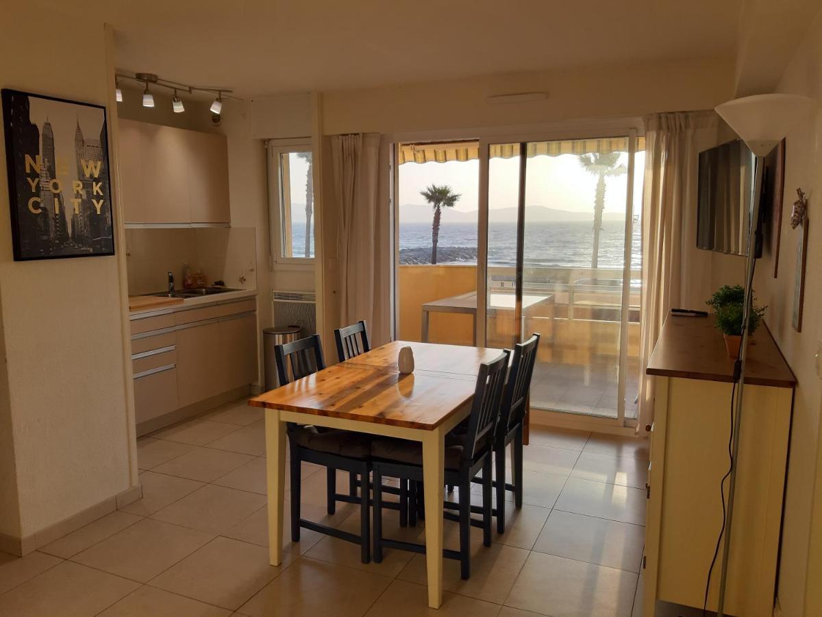 Appartement Cavalaire Face A La Mer Kültér fotó